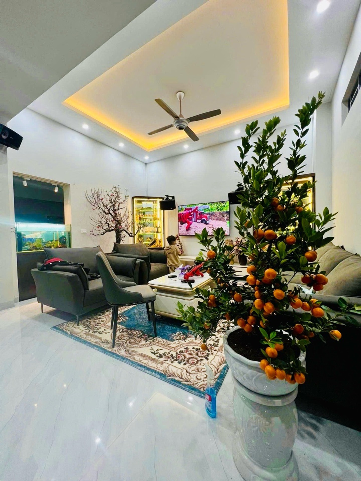 Bán nhà Mai Động - diện tích 32m2 4 tầng - Lô góc 3 mặt ngõ - giá 13,5 tỷ