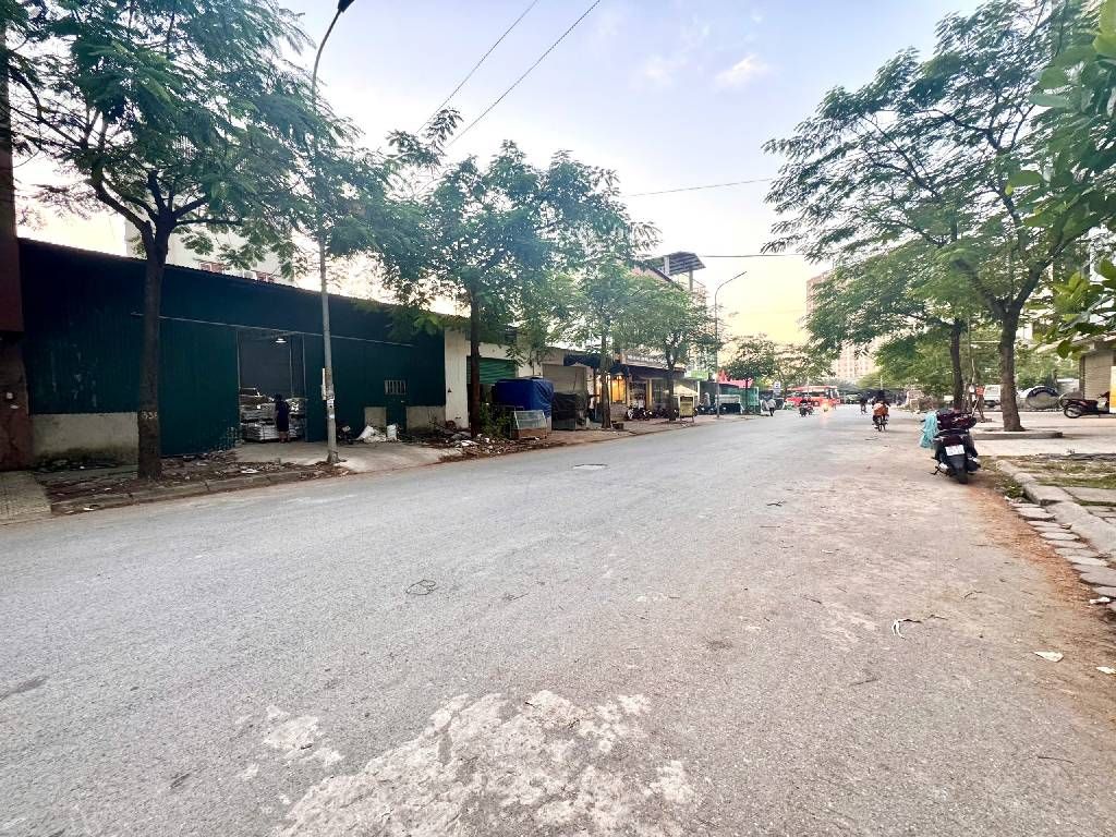 Bán nhà Vũ Lăng - diện tích 84m2 1 tầng - Ô TÔ - giá 27 tỷ