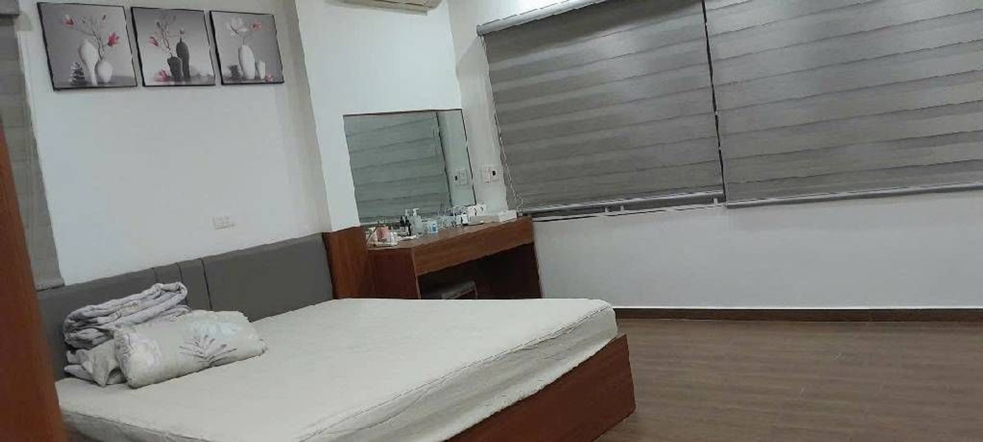 Bán nhà Lĩnh Nam - diện tích 49m2 5 tầng - Lô góc, ô tô vào nhà - giá 12,9 tỷ