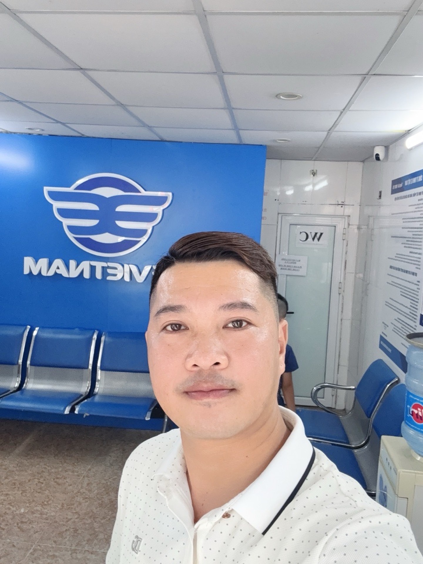Bán nhà Nguyễn Quyền - diện tích 30m2 2 tầng - Mặt phố VIP - giá 18 tỷ