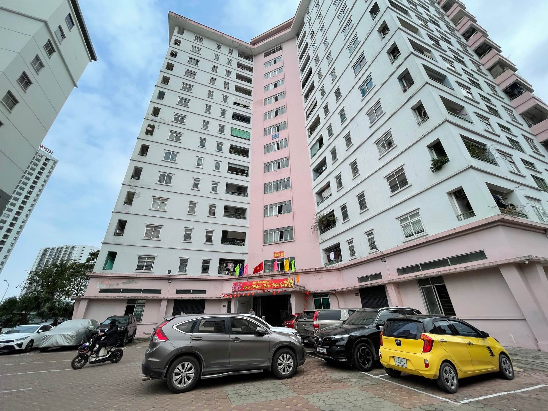 Bán nhà Bắc Linh Đàm - diện tích 82m2 12 tầng - Căn góc, view đẹp - giá 5,95 tỷ