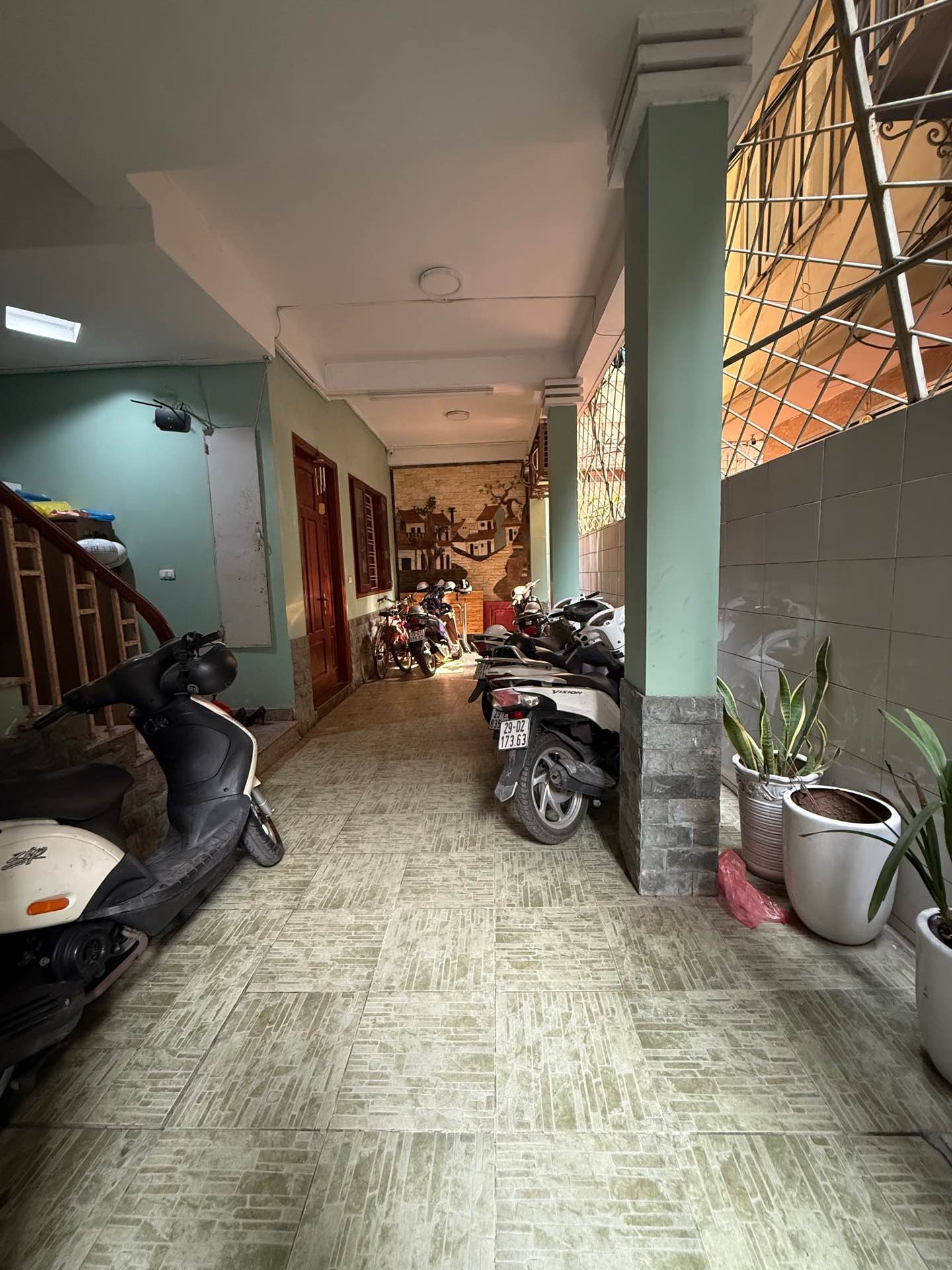 Bán nhà Trần Khát Chân - diện tích 107m2 7 tầng - Lô góc 3 thoáng - giá 29,5 tỷ