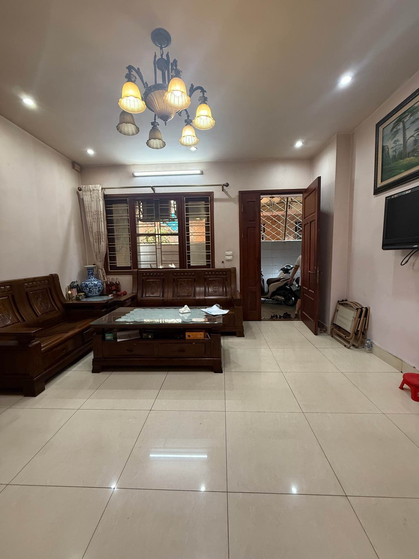 Bán nhà Trần Khát Chân - diện tích 107m2 7 tầng - Lô góc 3 thoáng - giá 29,5 tỷ