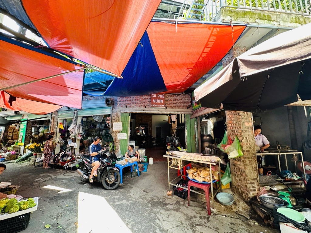 Bán nhà Phạm Ngọc Thạch - diện tích 135m2 3 tầng - Lô góc 3 mặt thoáng - giá 31 tỷ