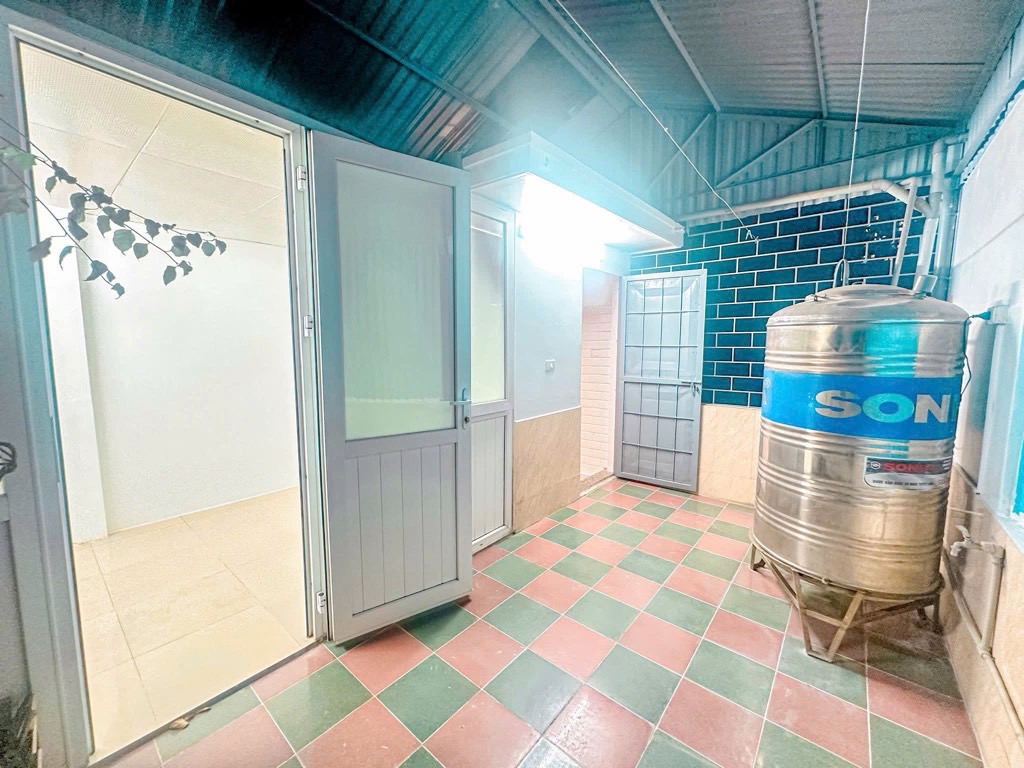 Bán nhà Hoàng Mai - diện tích 30m2 5 tầng - Ô tô vào trong nhà - giá 6,25 tỷ
