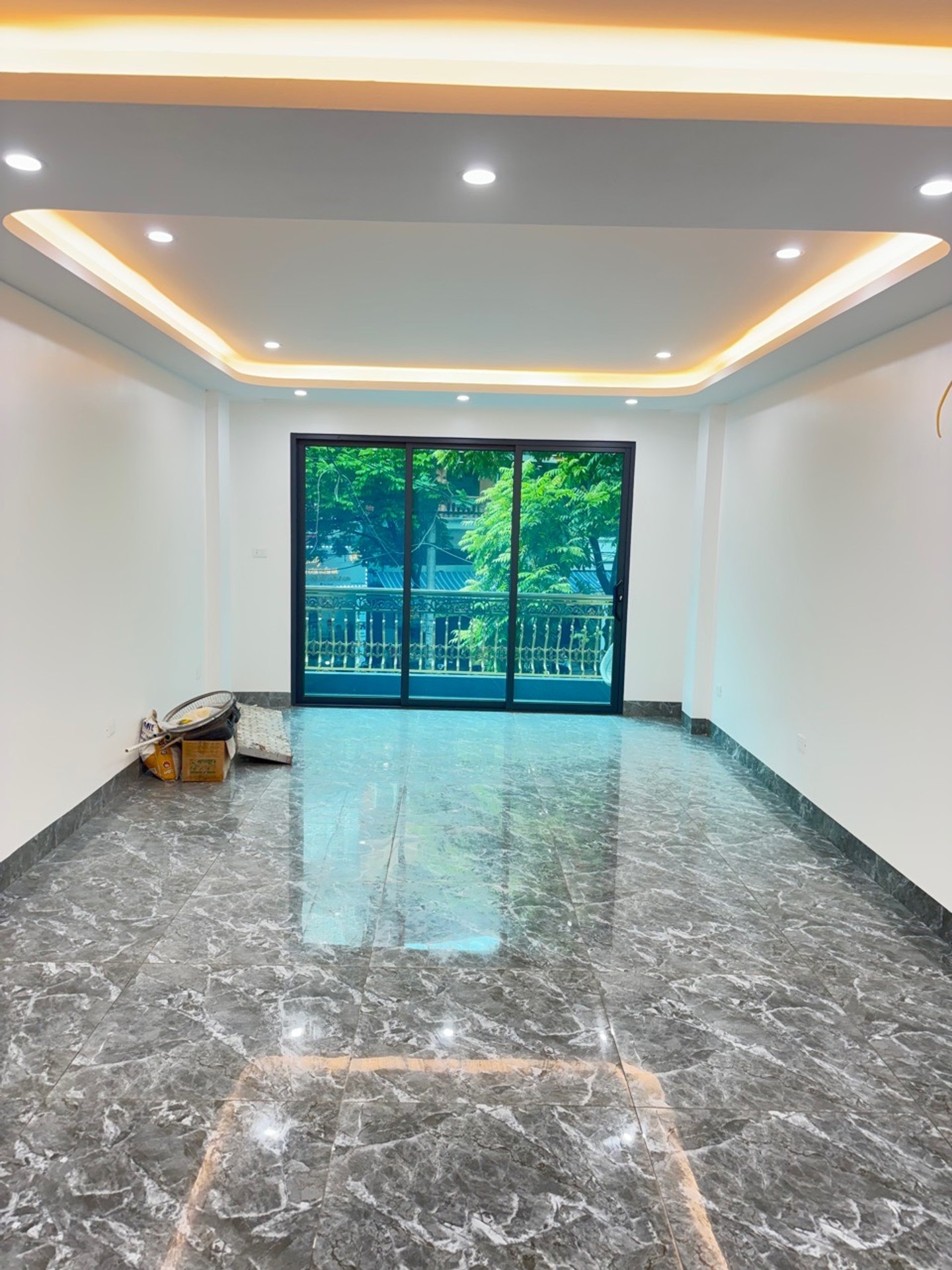 Bán nhà Hoàng Mai - diện tích 58m2 7 tầng - Nhà mới thang máy - giá 36,5 tỷ