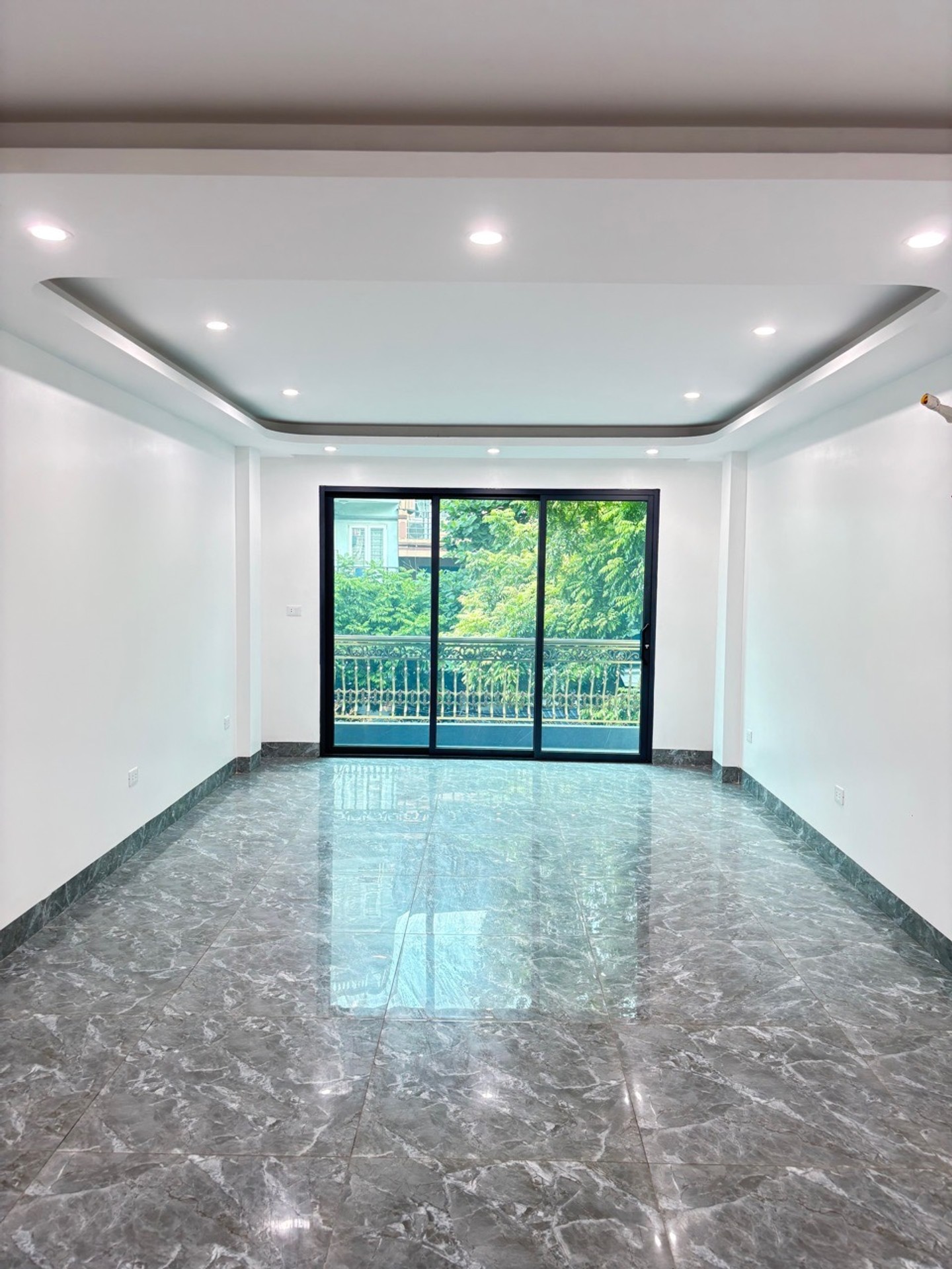 Bán nhà Hoàng Mai - diện tích 58m2 7 tầng - Nhà mới thang máy - giá 36,5 tỷ
