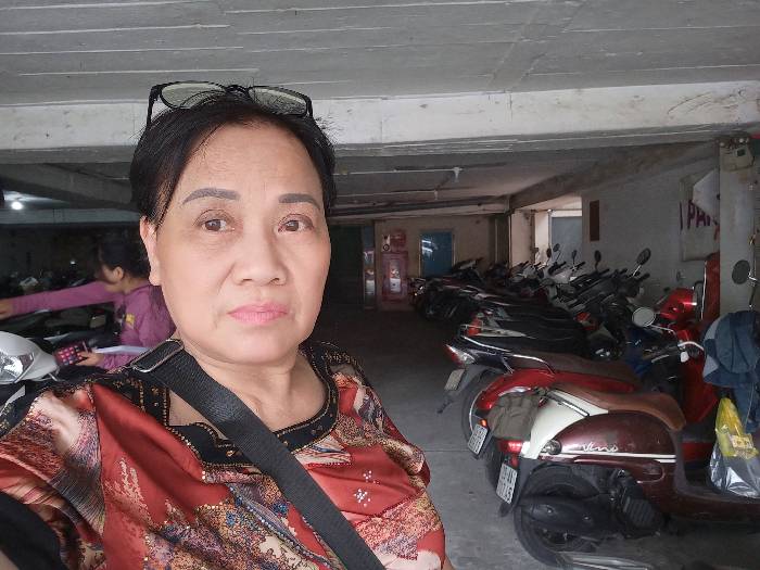 Bán nhà Xã Đàn - diện tích 400m2 7 tầng - Mặt ngõ 3 ô tô tránh - giá 150 tỷ