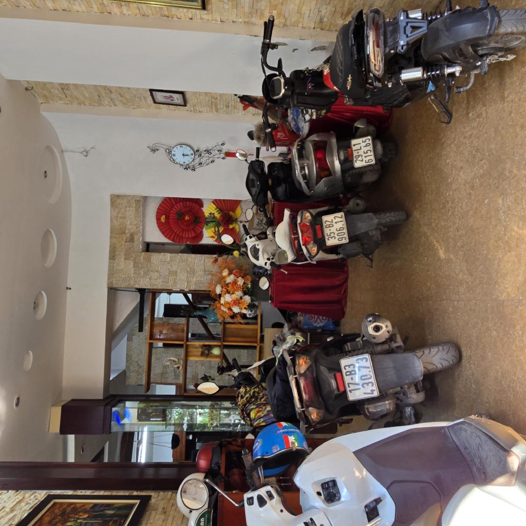 Bán nhà Phùng Khoang - diện tích 131.2m2 5 tầng - Biệt thự sân vườn - giá 32,5 tỷ