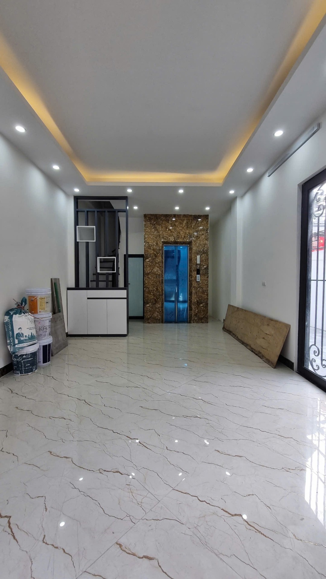 Bán nhà Định Công Hạ - diện tích 41m2 6 tầng - thang máy - giá 12,8 tỷ