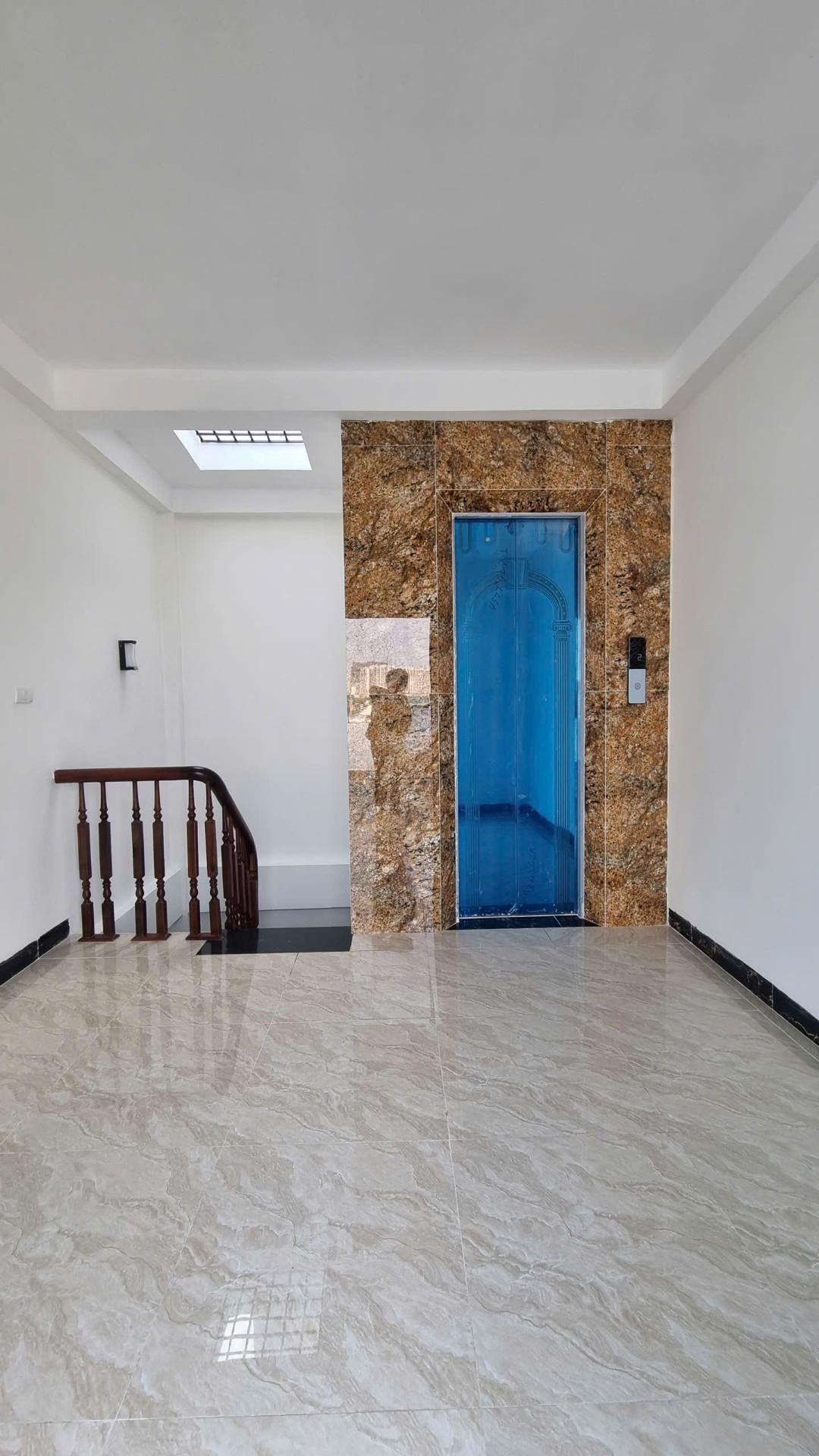 Bán nhà Định Công Hạ - diện tích 41m2 6 tầng - thang máy - giá 12,8 tỷ