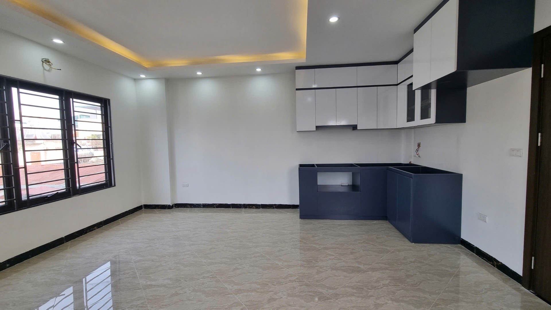 Bán nhà Định Công Hạ - diện tích 41m2 6 tầng - thang máy - giá 12,8 tỷ