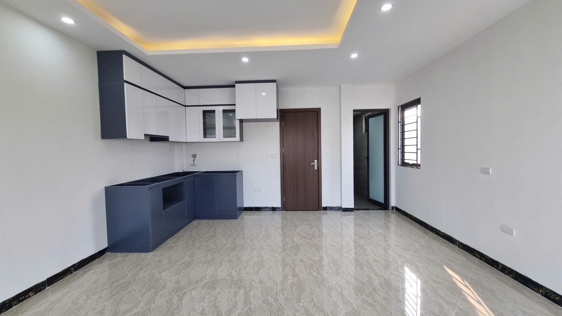 Bán nhà Định Công Hạ - diện tích 41m2 6 tầng - thang máy - giá 12,8 tỷ