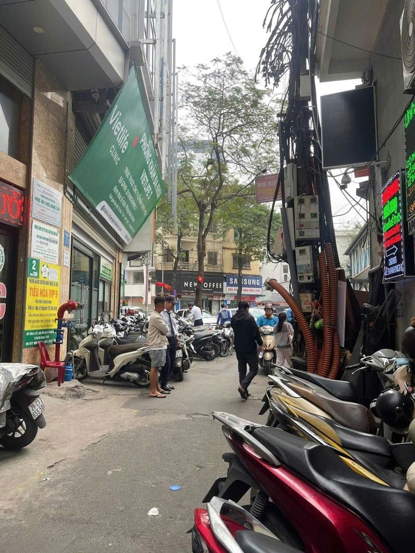 Bán nhà Lê Thanh Nghị - diện tích 142m2 7 tầng - Ô tô qua nhà - giá 88 tỷ