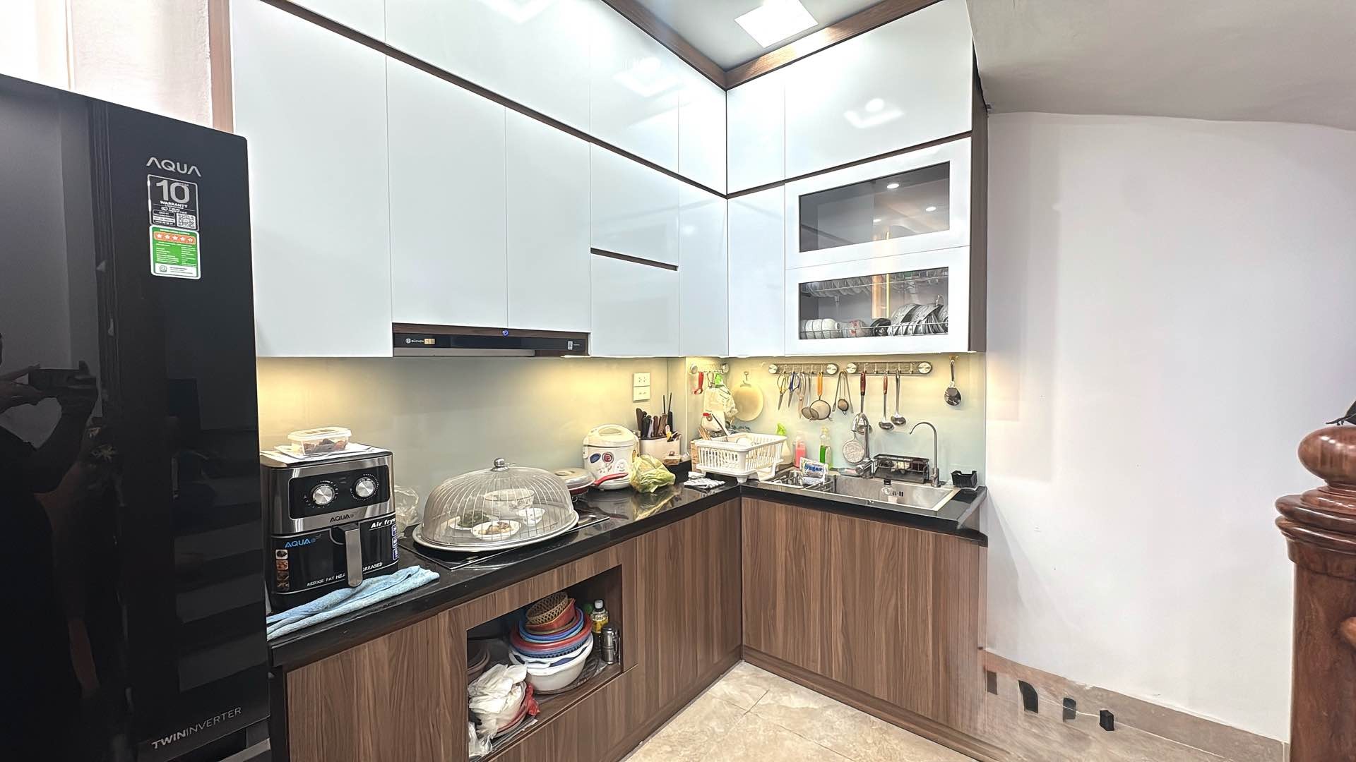 Bán nhà ngõ Hoà Bình - diện tích 32m2 5 tầng - Nhà đẹp full đồ - giá 10,5 tỷ