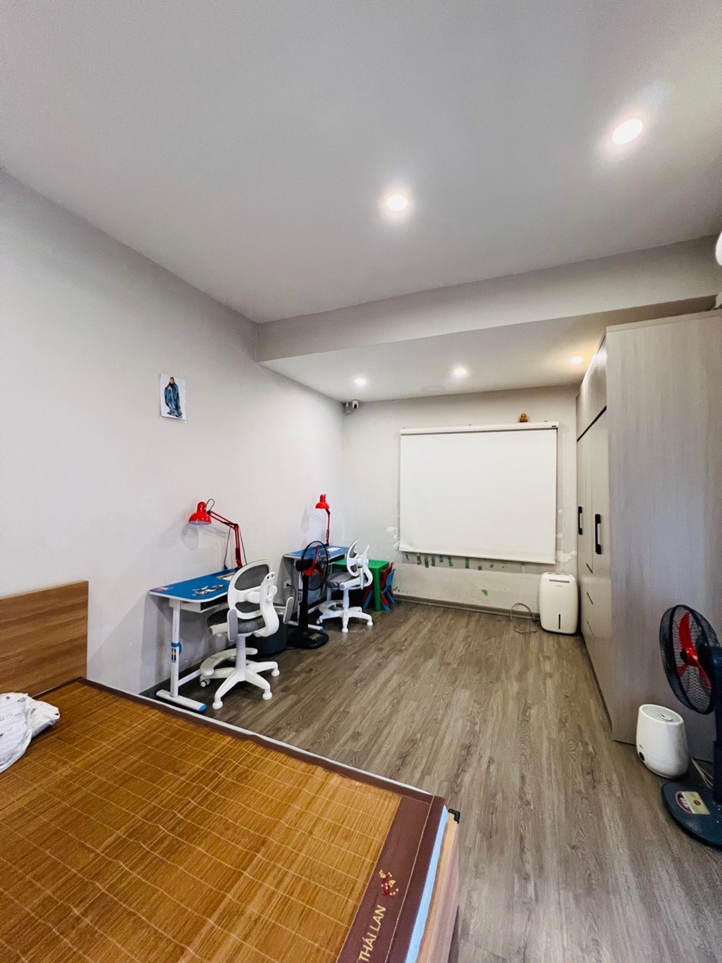 Bán nhà TT Hồ Việt Xô - diện tích 150m2 5 tầng - Căn góc view thoáng - giá 7,2 tỷ