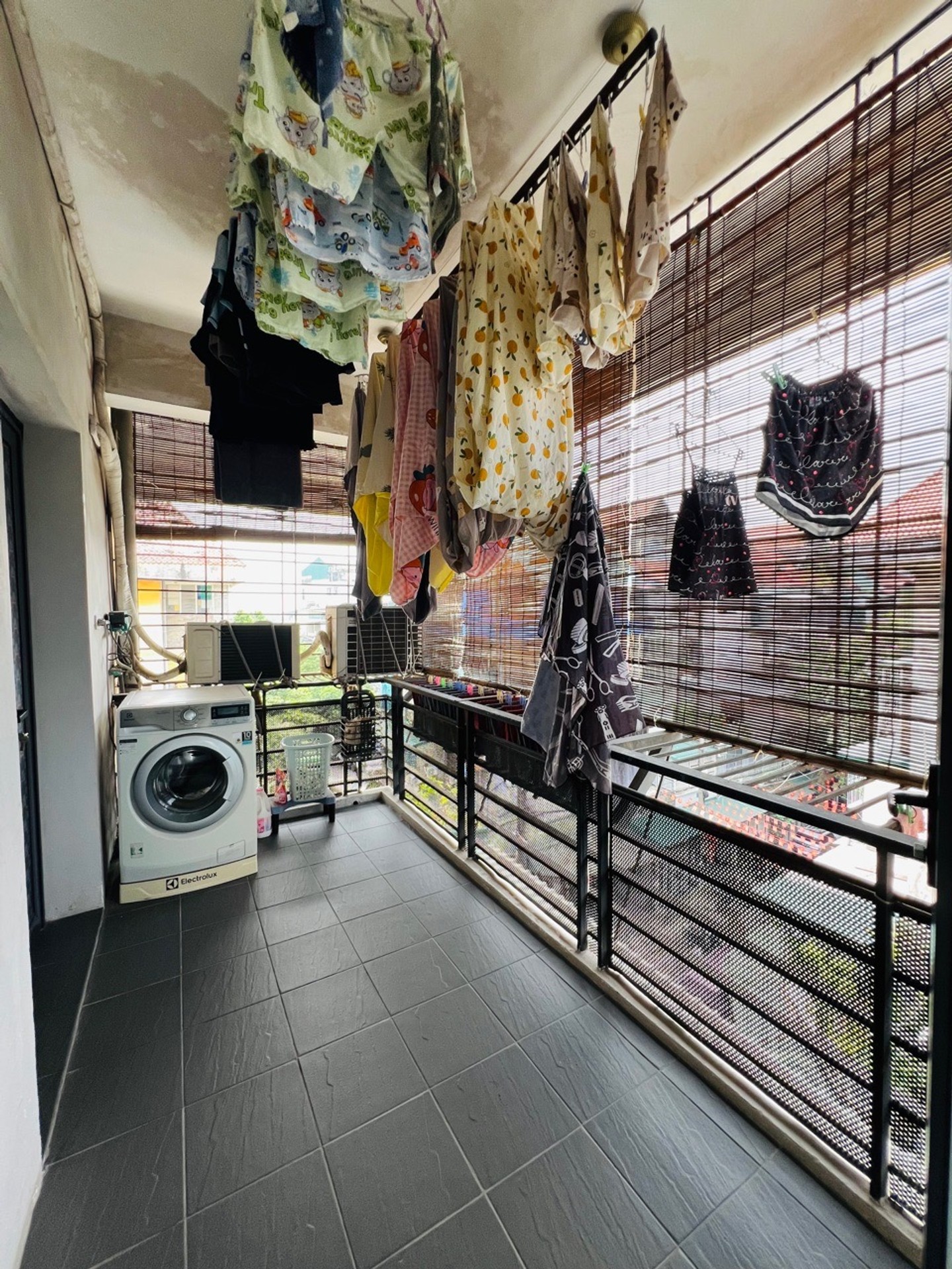 Bán nhà TT Hồ Việt Xô - diện tích 150m2 5 tầng - Căn góc view thoáng - giá 7,2 tỷ