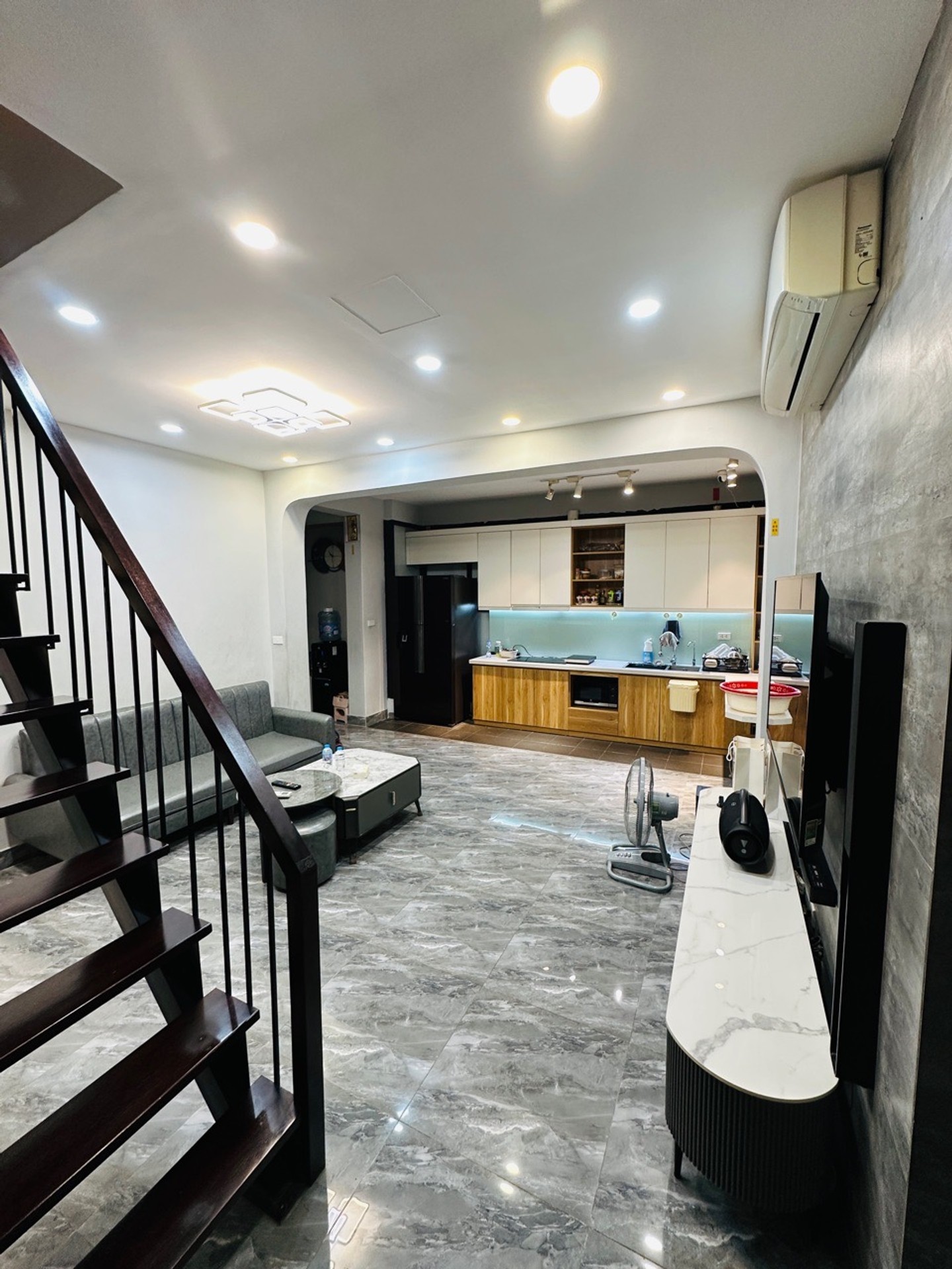 Bán nhà TT Hồ Việt Xô - diện tích 150m2 5 tầng - Căn góc view thoáng - giá 7,2 tỷ