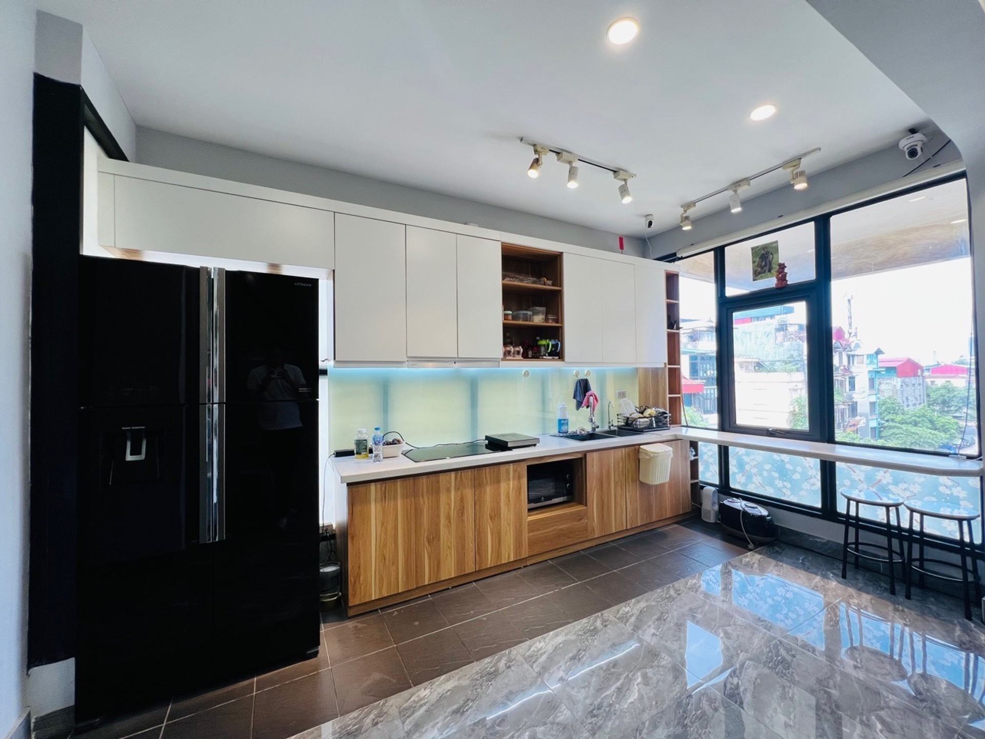 Bán nhà TT Hồ Việt Xô - diện tích 150m2 5 tầng - Căn góc view thoáng - giá 7,2 tỷ