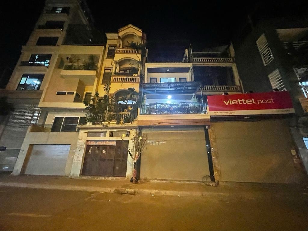 Bán nhà Tô Vĩnh Diện - diện tích 105m2 5 tầng - Phân lô quân đội - giá 44 tỷ