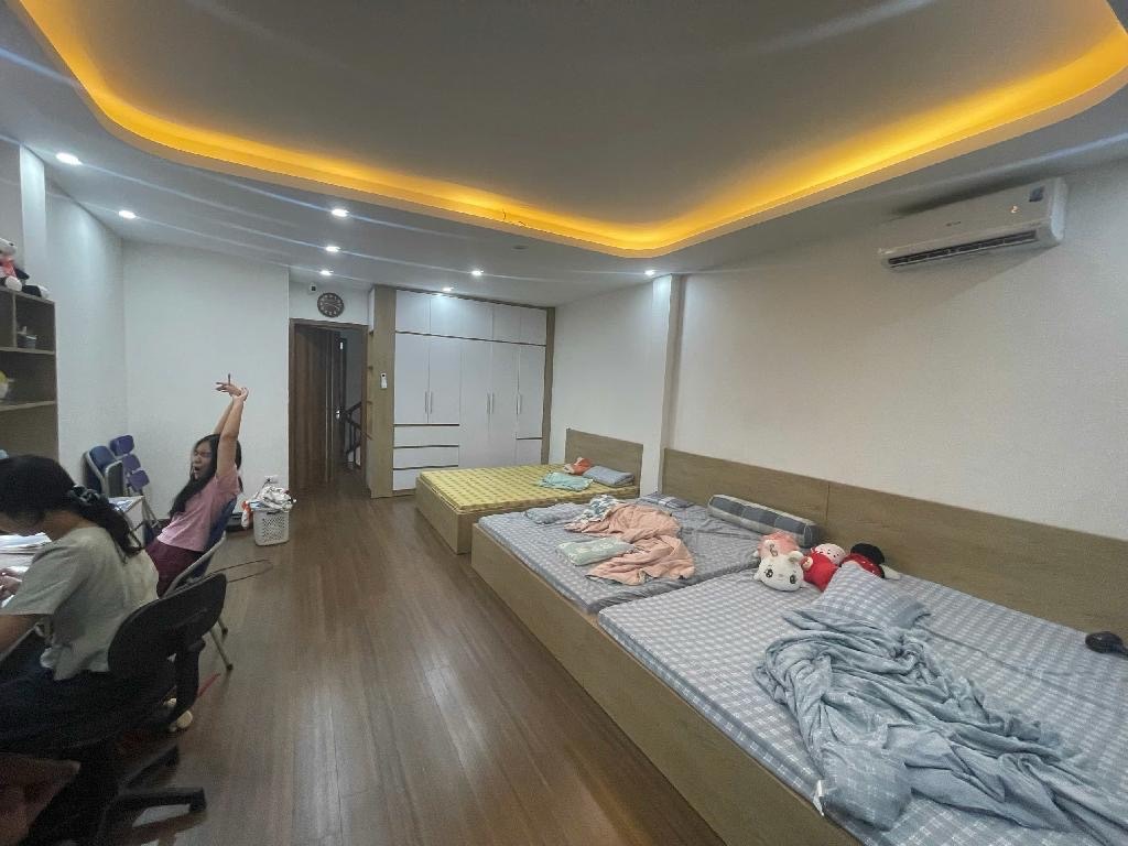 Bán nhà Tô Vĩnh Diện - diện tích 105m2 5 tầng - Phân lô quân đội - giá 44 tỷ