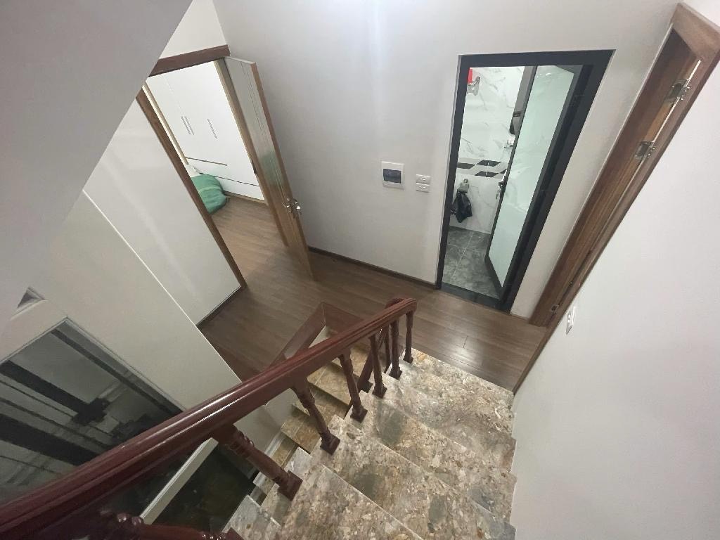 Bán nhà Tô Vĩnh Diện - diện tích 105m2 5 tầng - Phân lô quân đội - giá 44 tỷ