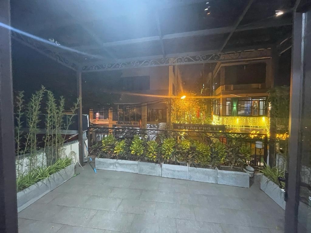 Bán nhà Tô Vĩnh Diện - diện tích 105m2 5 tầng - Phân lô quân đội - giá 44 tỷ