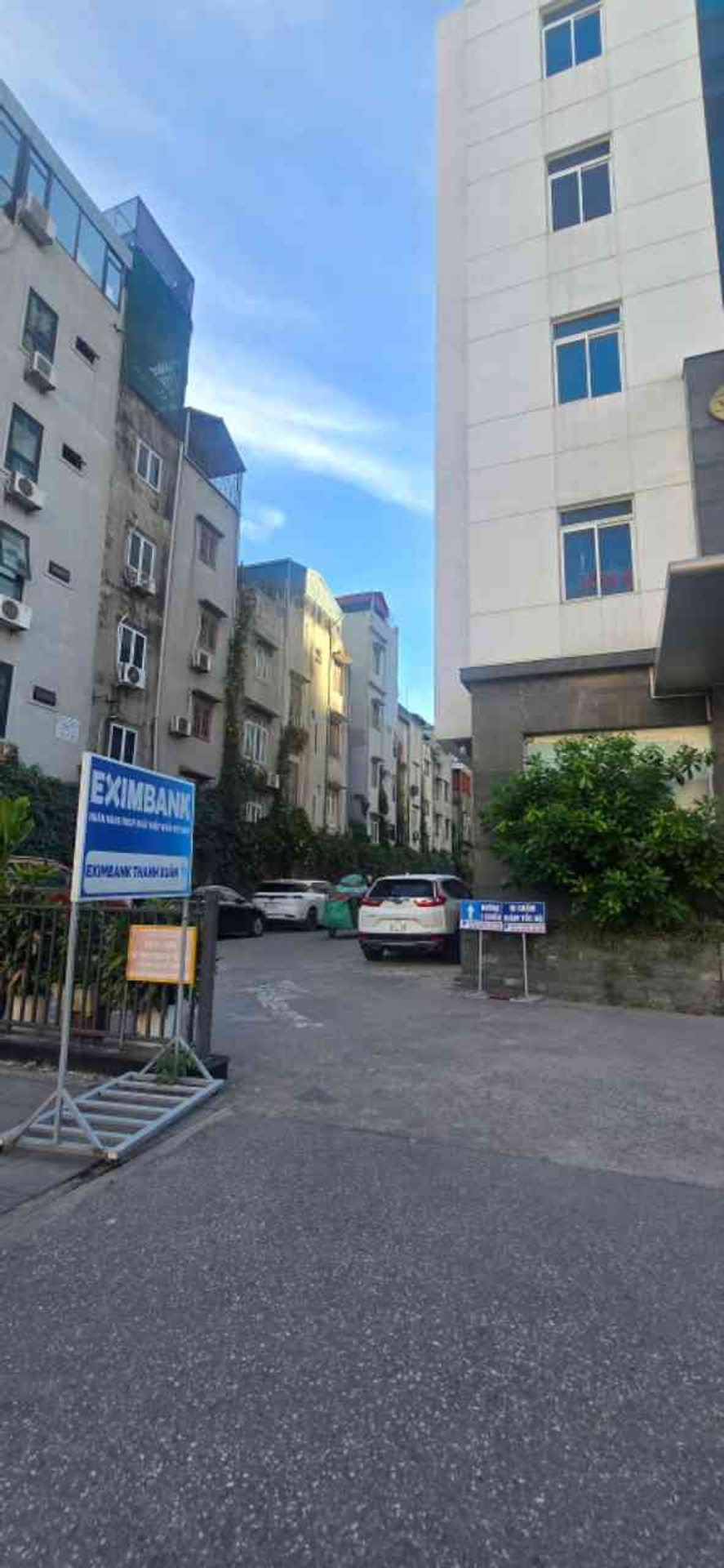 Bán nhà Vũ Trọng Phụng - diện tích 108m2 1 tầng - nhà nội thất cơ bản - giá 8,5 tỷ
