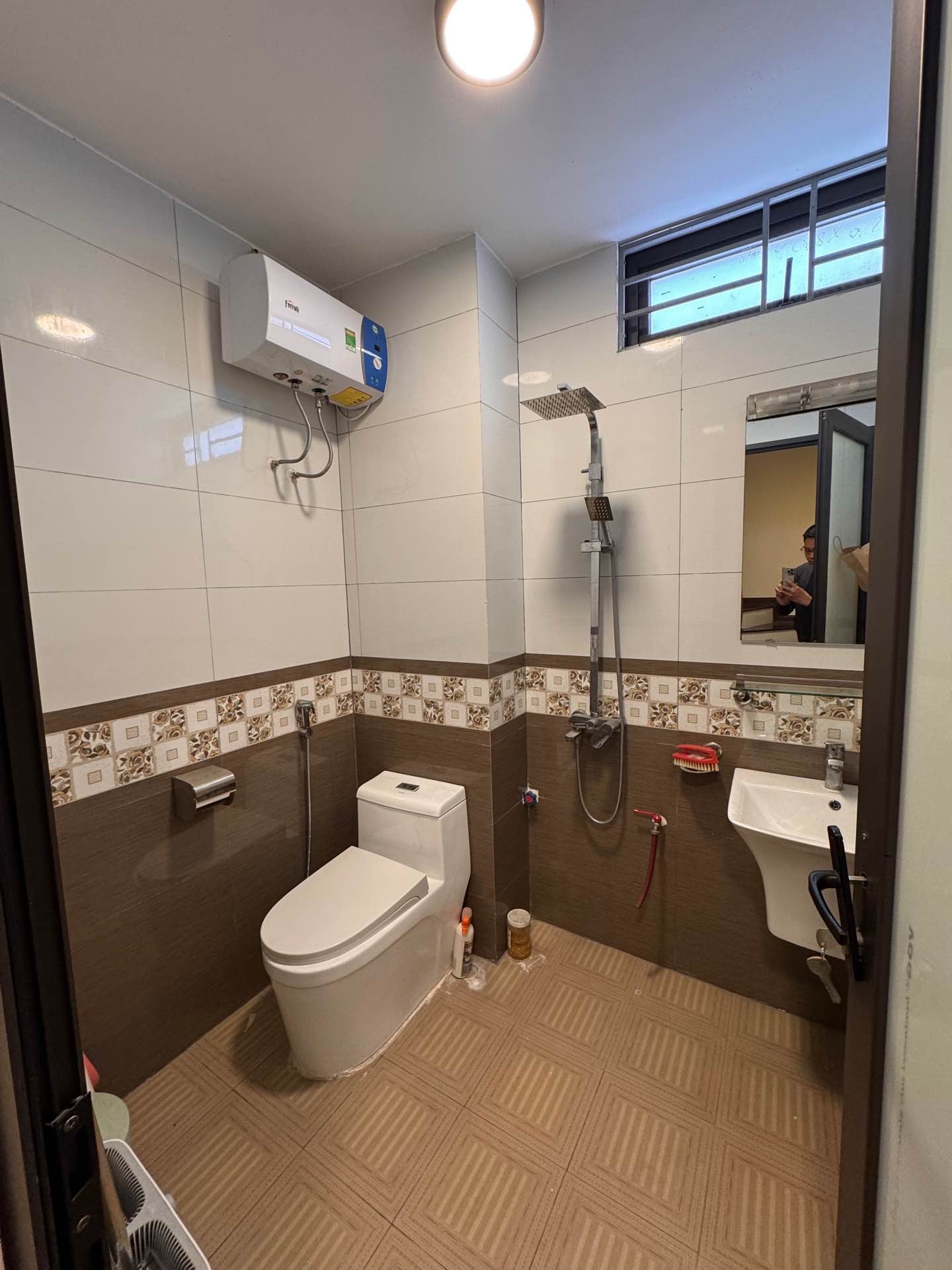 Bán nhà Vĩnh Hưng - diện tích 31m2 5 tầng - Lô góc - giá 6,6 tỷ