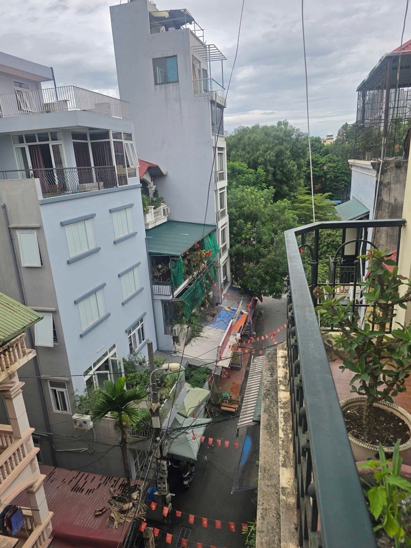 Bán nhà Lương Thế Vinh - diện tích 50m2 5 tầng - Ô tô đỗ cửa - giá 12,8 tỷ
