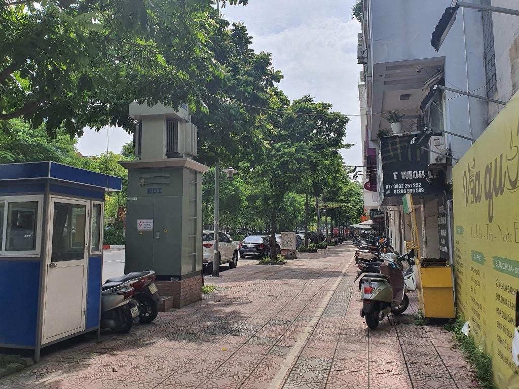 Bán nhà Ô Chợ Dừa - diện tích 60m2 3 tầng - Mặt phố kinh doanh sầm uất - giá 35,5 tỷ