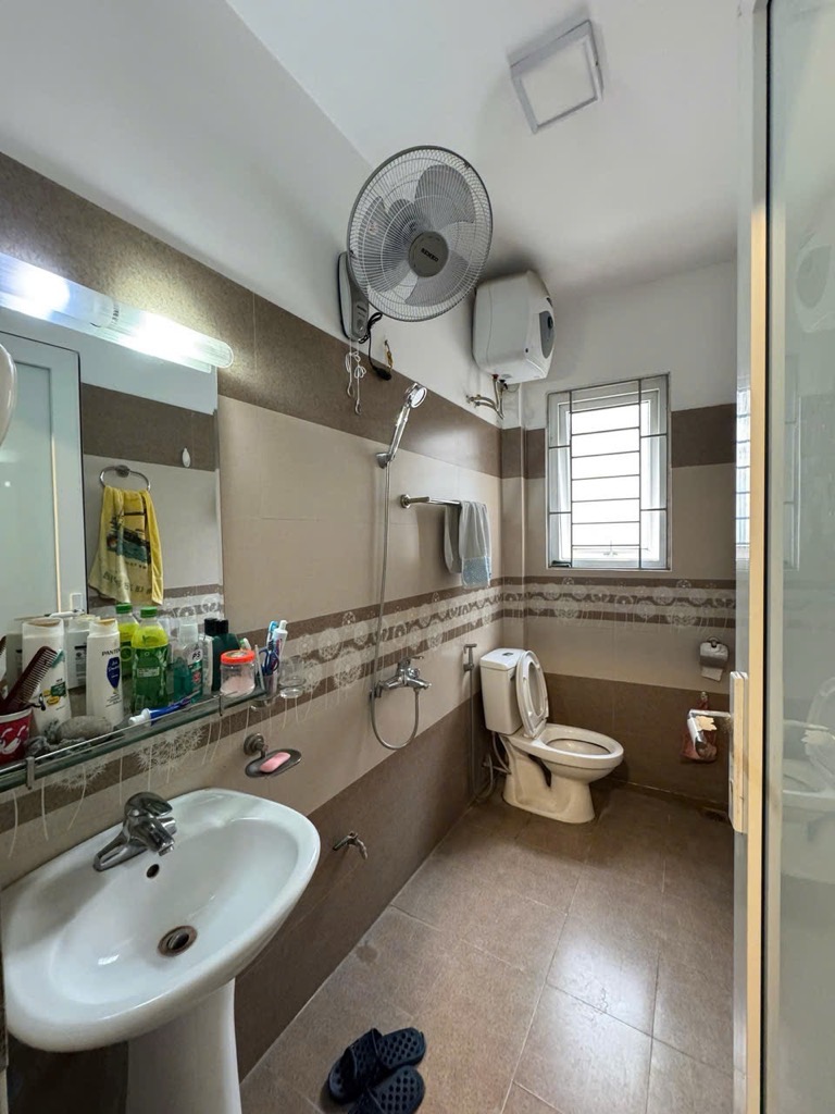 Bán nhà Minh Khai - diện tích 45m2 5 tầng - Nhà đẹp hiếm có - giá 10,9 tỷ