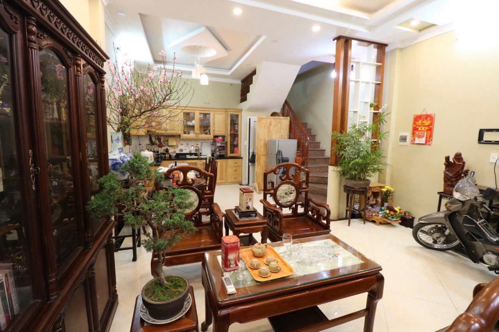 Bán nhà Minh Khai - diện tích 45m2 5 tầng - Nhà đẹp hiếm có - giá 10,9 tỷ