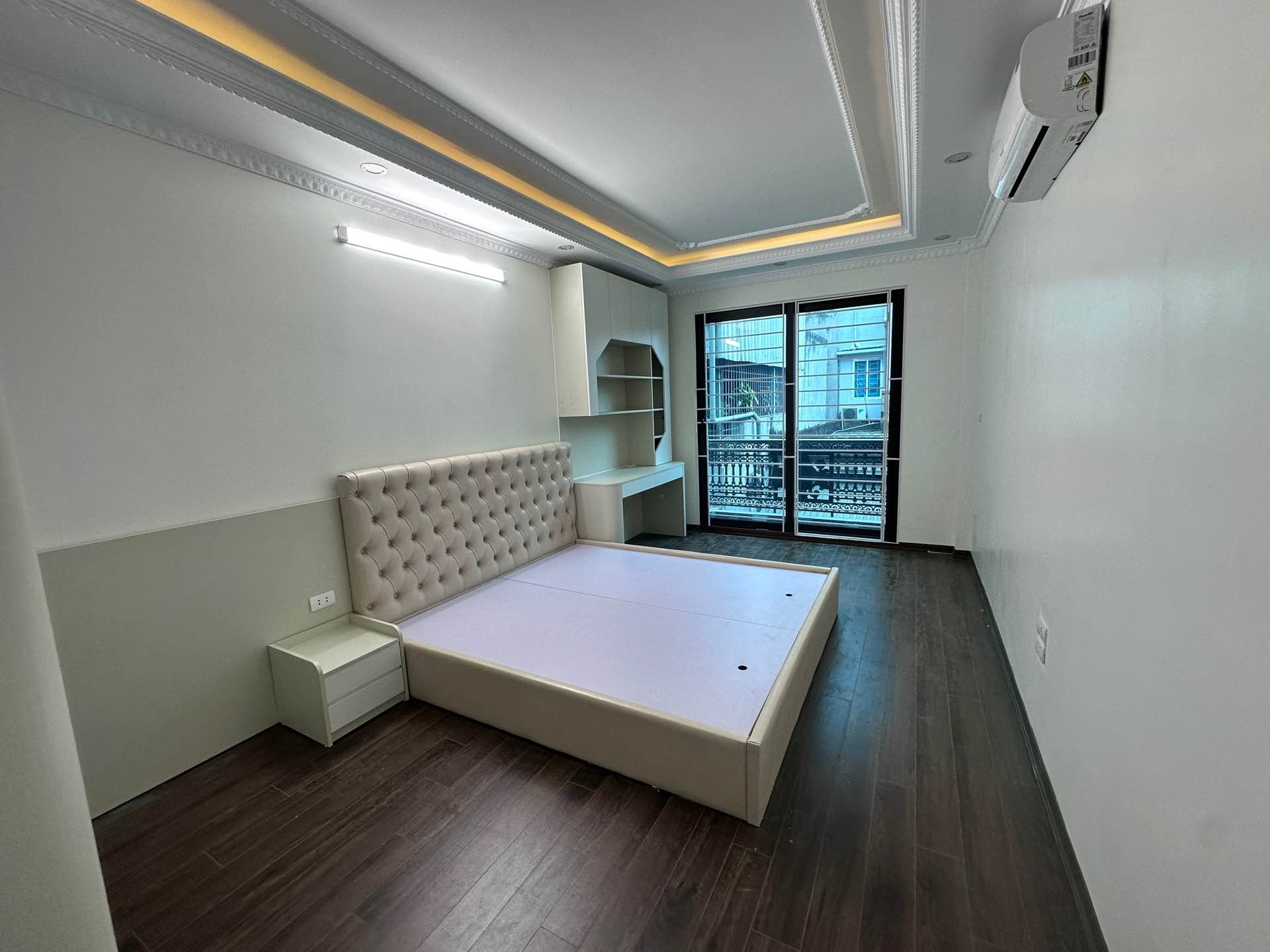 Bán nhà Minh Khai - diện tích 38m2 6 tầng - Siêu phẩm nhà mới - giá 14,8 tỷ