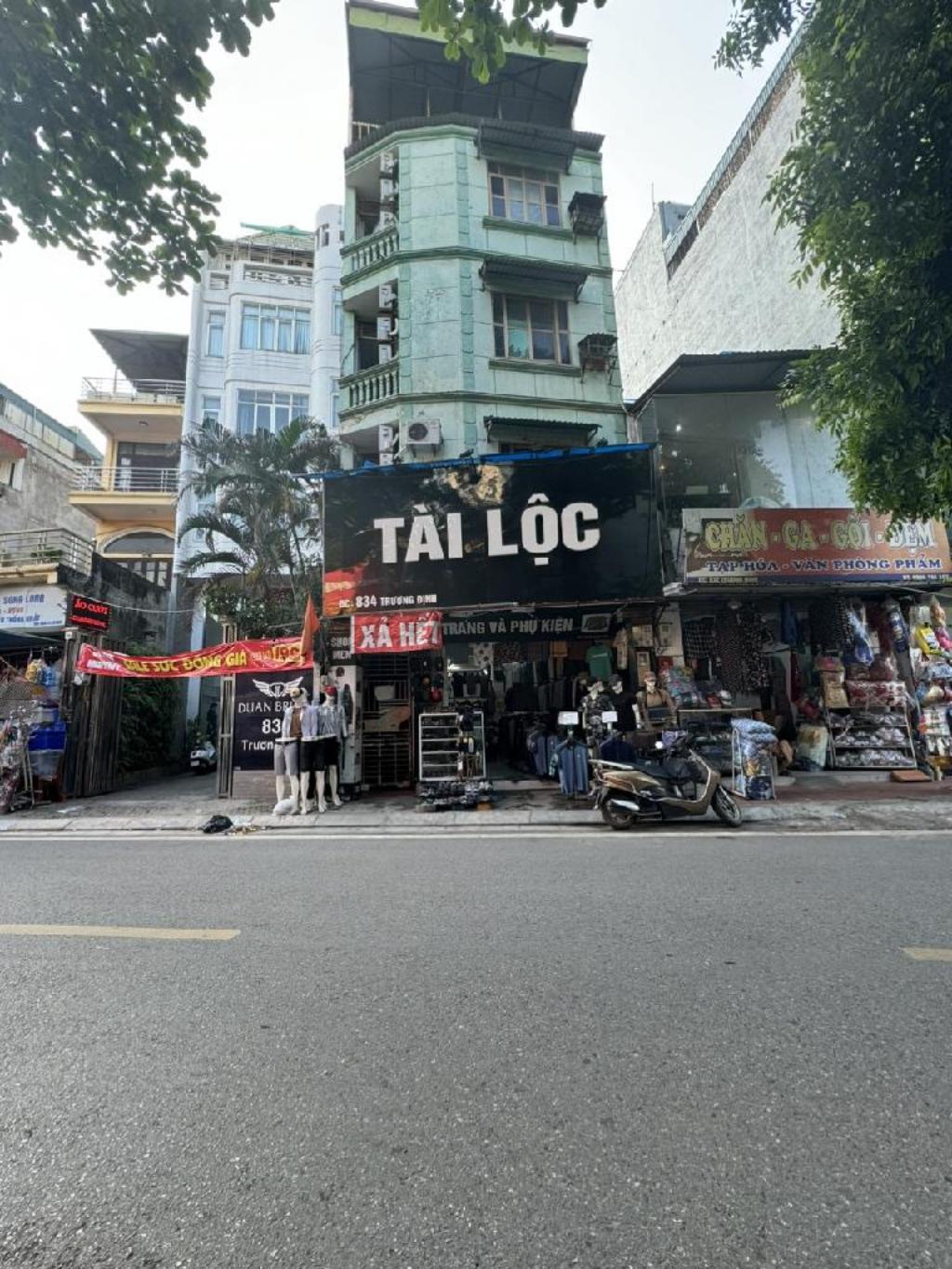 Bán nhà Trương Định - diện tích 180m2 5 tầng - HIẾM MỘT MẶT PHỐ MỘT MẶT NGÕ VỈA HÈ KINH DOANH HAI THOÁNG - giá 56,8 tỷ