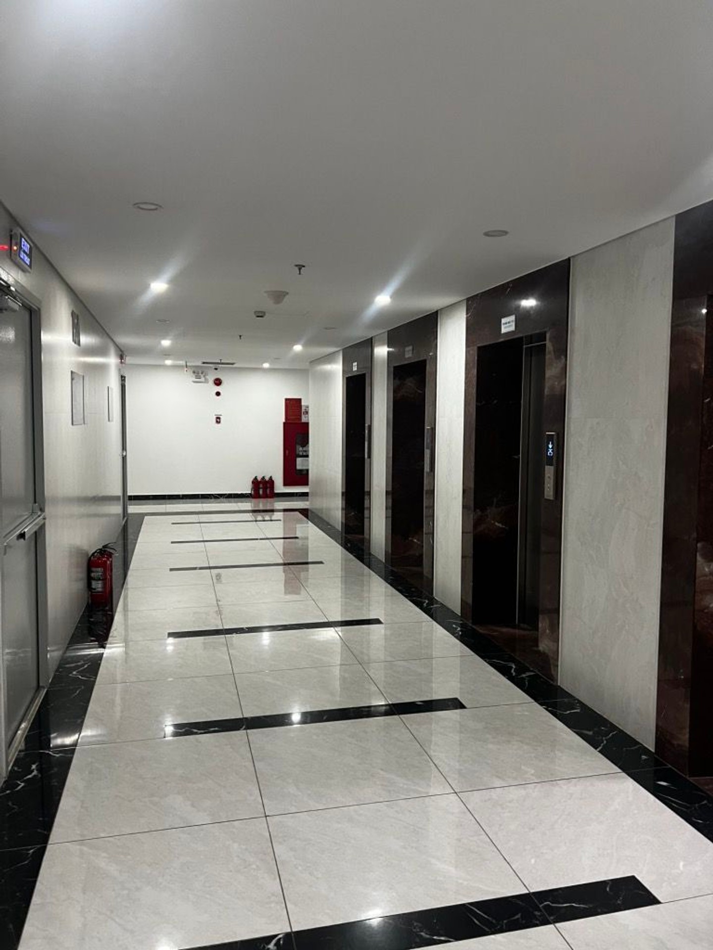 Bán nhà Hoàng Văn Thụ - diện tích 78m2 1 tầng - Căn hộ đẹp, nội thất tâm huyết - giá 7,2 tỷ