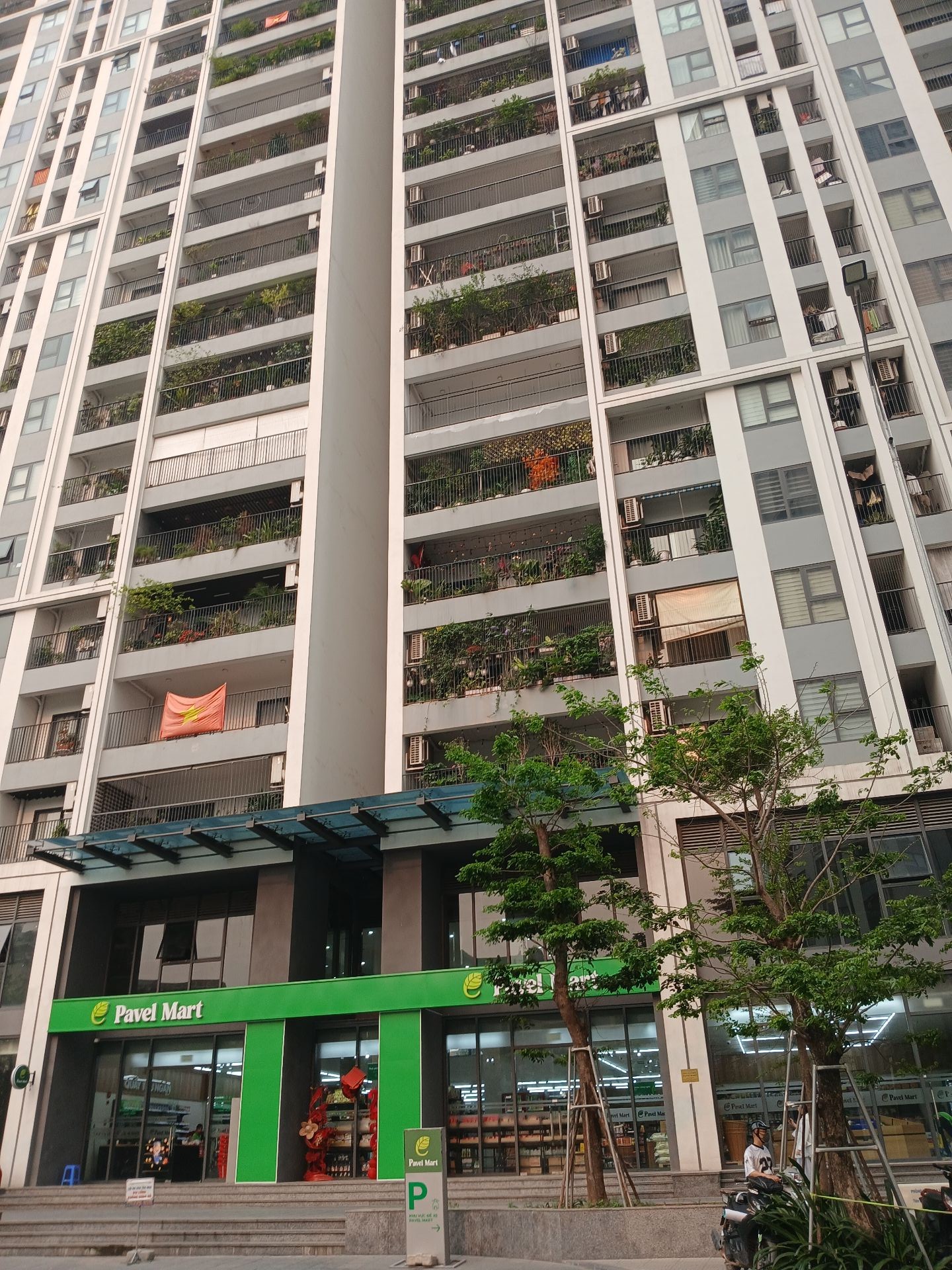 Bán nhà Hoàng Văn Thụ - diện tích 78m2 1 tầng - Căn hộ đẹp, nội thất tâm huyết - giá 7,2 tỷ