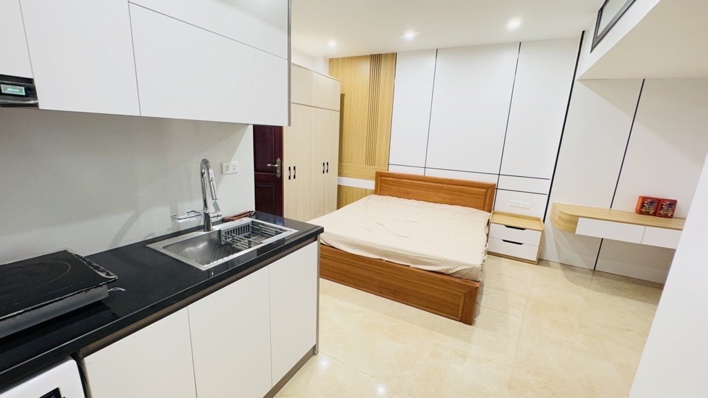 Bán nhà Đường Láng - diện tích 60m2 8 tầng - ô tô vào nhà - giá 38,3 tỷ