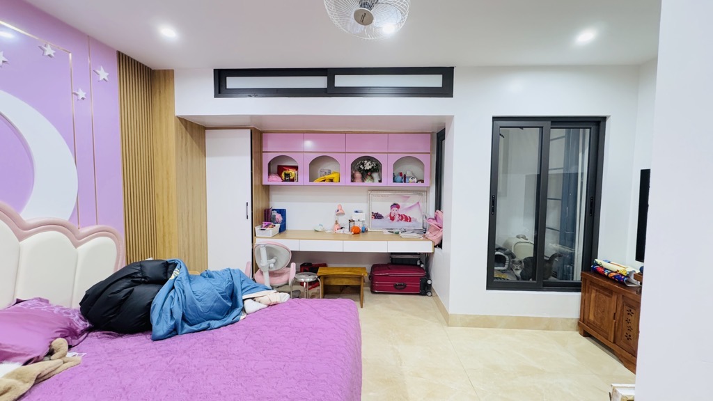 Bán nhà Đường Láng - diện tích 60m2 8 tầng - ô tô vào nhà - giá 38,3 tỷ