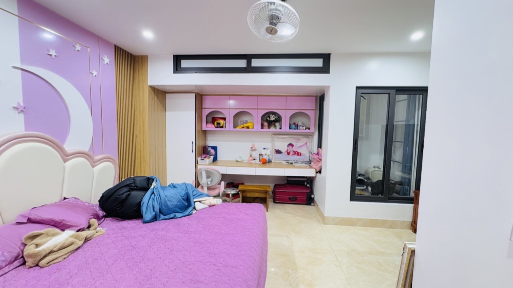 Bán nhà Đường Láng - diện tích 60m2 8 tầng - ô tô vào nhà - giá 38,3 tỷ