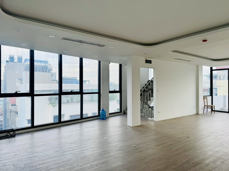 Bán nhà Nguyễn Xiển - diện tích 139m2 8 tầng - Mặt ngõ Vip hơn Mặt phố - giá 76,8 tỷ