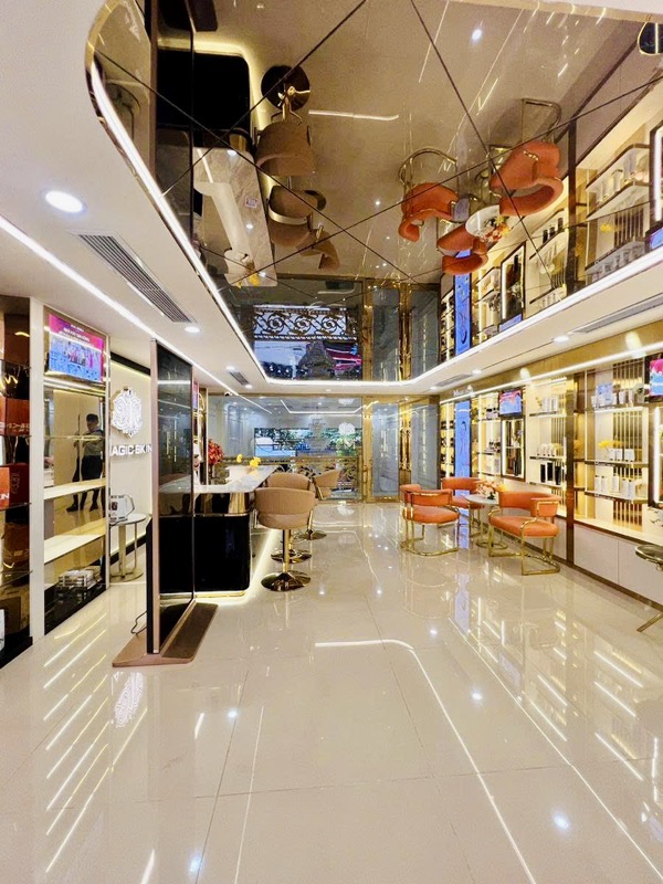 Bán nhà Nguyễn Xiển - diện tích 139m2 8 tầng - Mặt ngõ Vip hơn Mặt phố - giá 76,8 tỷ