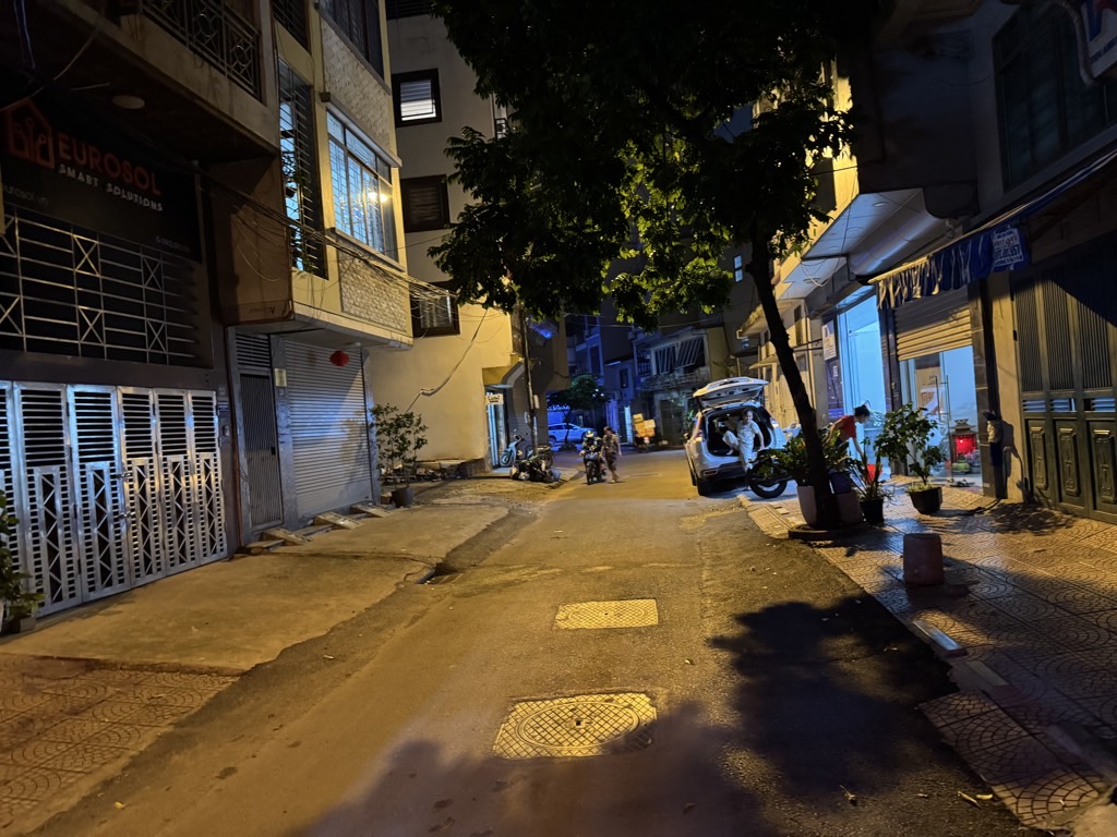 Bán nhà Nguyễn Hữu Thọ - diện tích 90m2 9 tầng - Ô TÔ TẢI TRÁNH - giá 49,5 tỷ