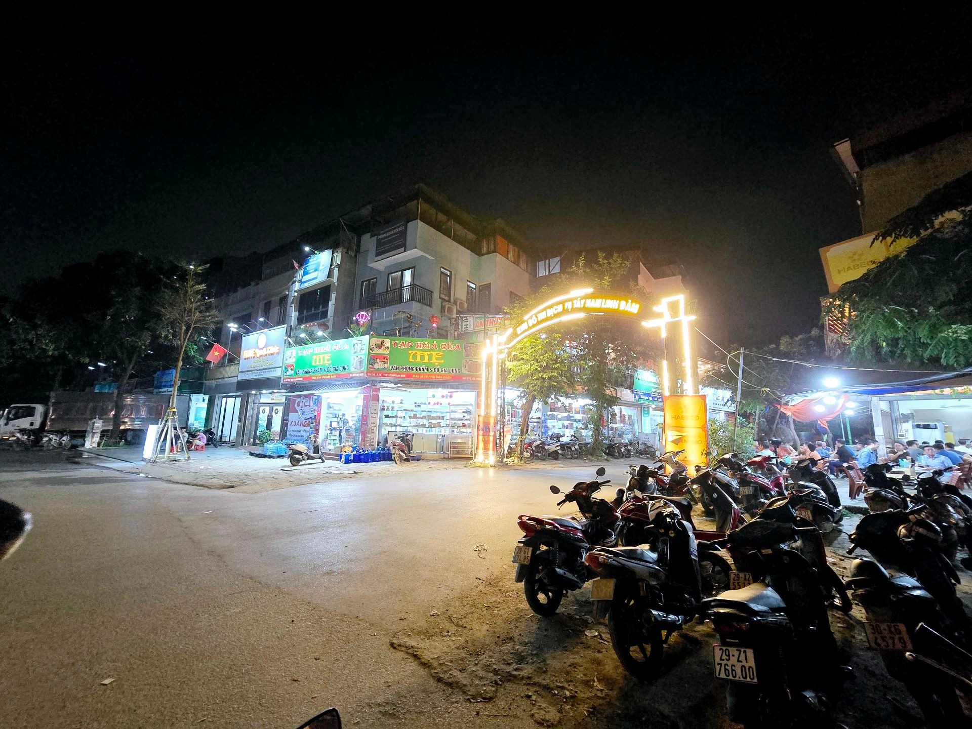 Bán nhà Bằng Liệt - diện tích 39m2 6 tầng - Ô TÔ 10M - giá 10,5 tỷ