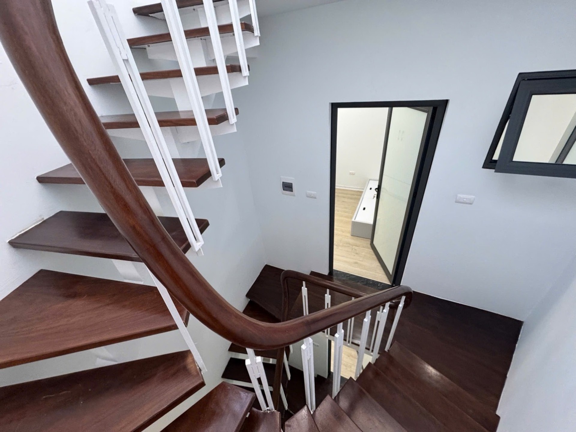Bán nhà Hương Viên - diện tích 20m2 4 tầng - Ngõ nông, sạch sẽ - giá 3,6 tỷ