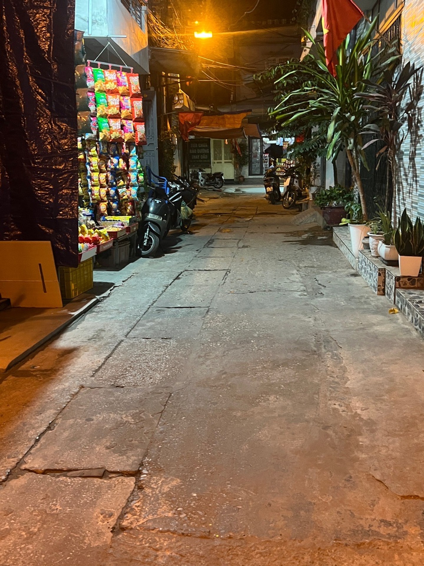 Bán nhà Lĩnh Nam - diện tích 28m2 3 tầng - Nhà đẹp ở ngay - giá 3,15 tỷ