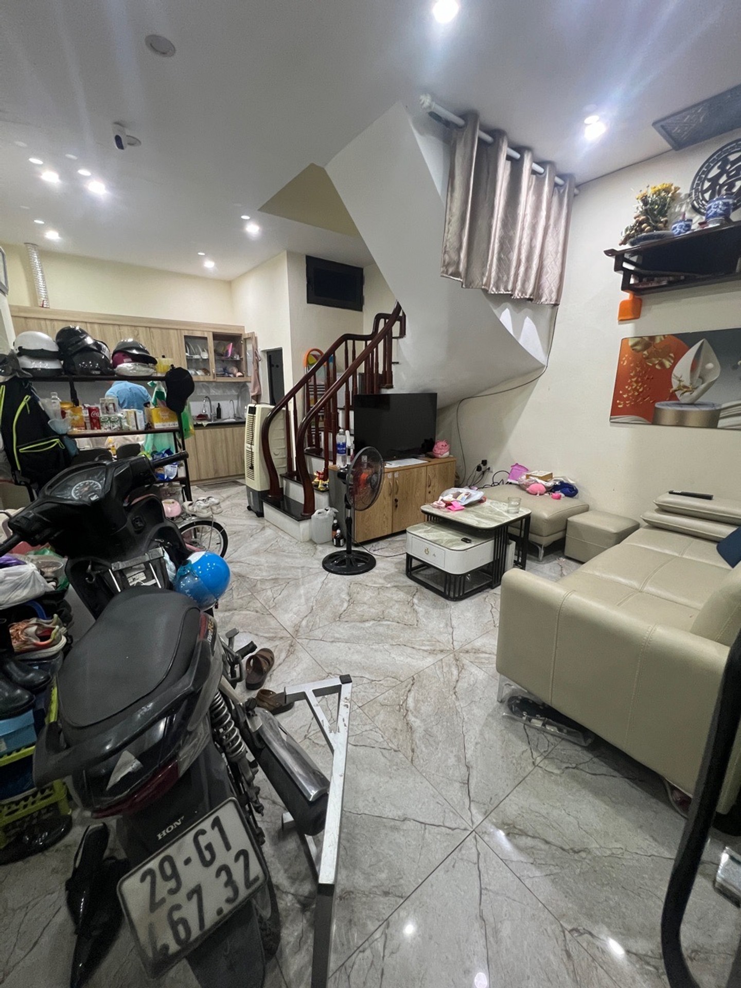 Bán nhà Lĩnh Nam - diện tích 28m2 3 tầng - Nhà đẹp ở ngay - giá 3,15 tỷ