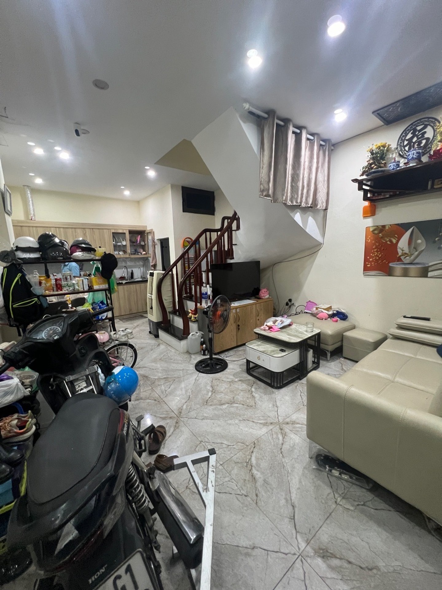 Bán nhà Lĩnh Nam - diện tích 28m2 3 tầng - Nhà đẹp ở ngay - giá 3,15 tỷ