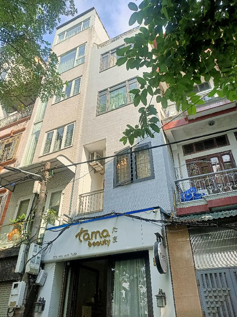 Bán nhà Mai Anh Tuấn - diện tích 40m2 5 tầng - Mặt hồ, mặt phố trung tâm Đống Đa - giá 22 tỷ