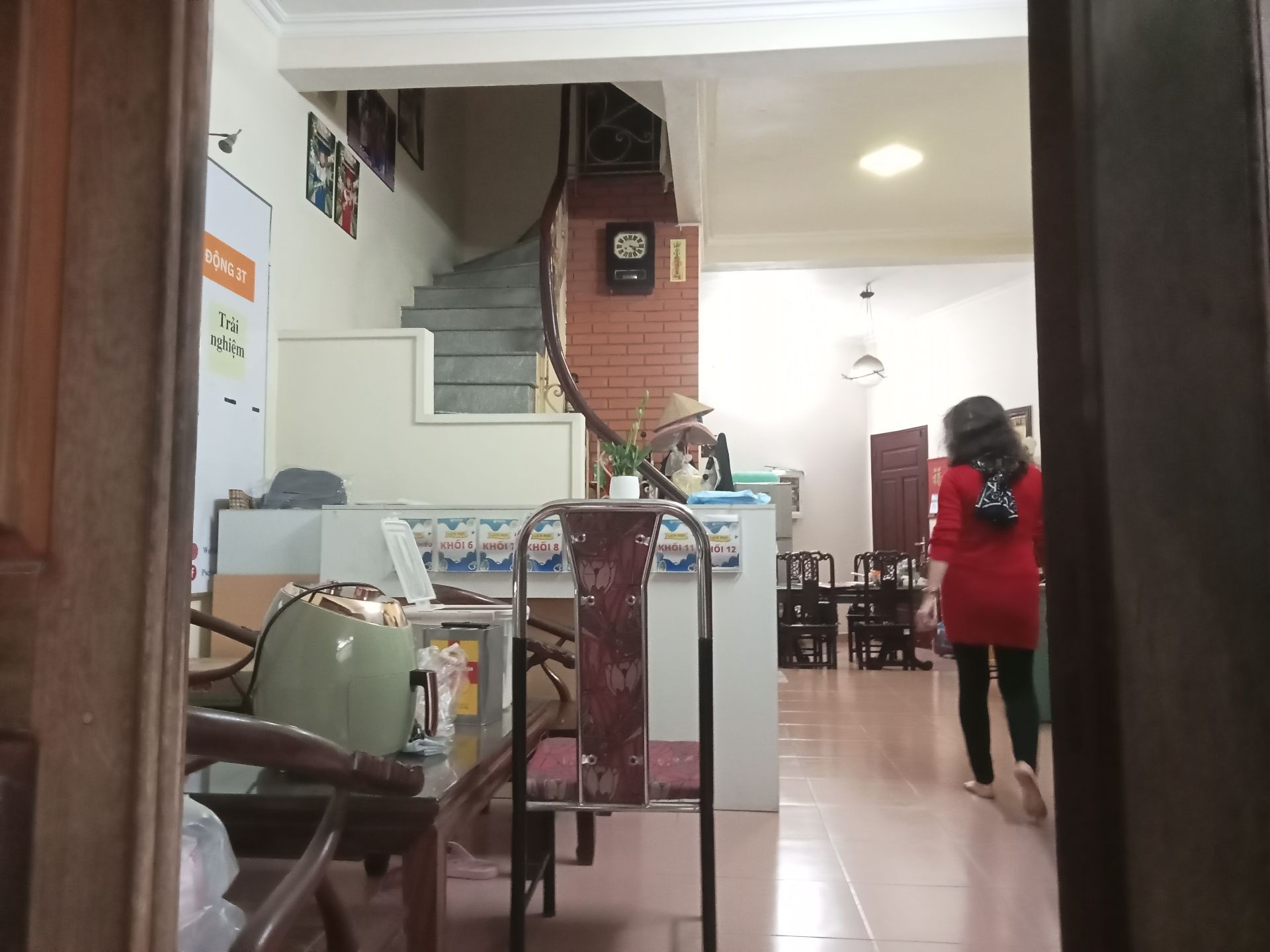 Bán nhà Đặng Văn Ngữ - diện tích 137m2 3 tầng - Lô góc 3 mặt thoáng - giá 43,9 tỷ